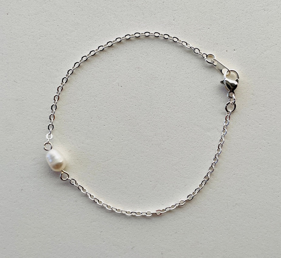 Lily Bracelet